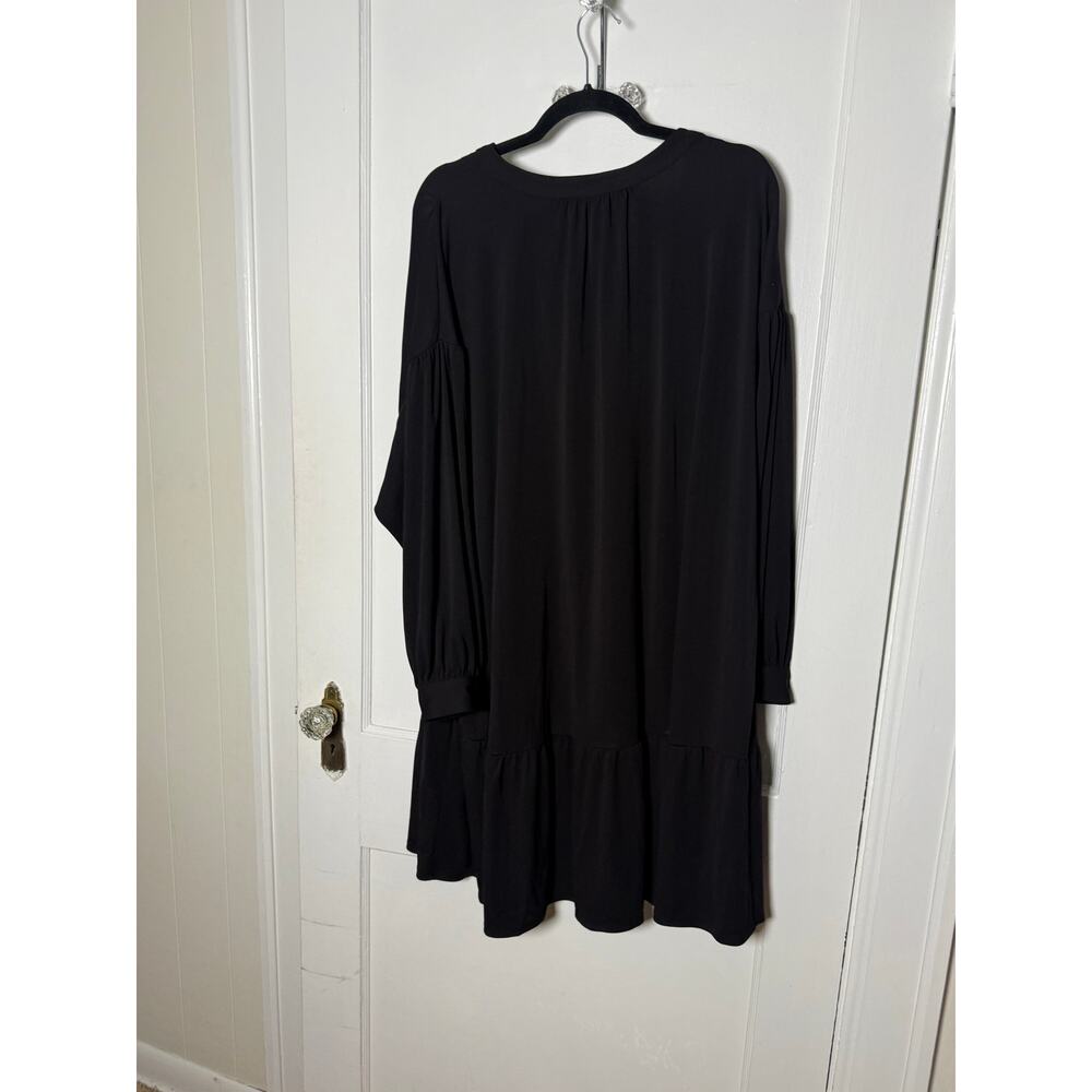 Elizabeth and James Black Billowy Long Sleeve Drop Waist Flowy Dress Plus 1X - Picture 6 of 6
